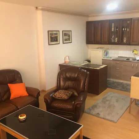 Away From Home: Cozy Haven Apartamento Sarajevo