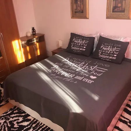 Apartamento Away From Home: Cozy Haven